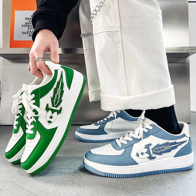 Lässige Sneakers mit kreativem Raketenelement
