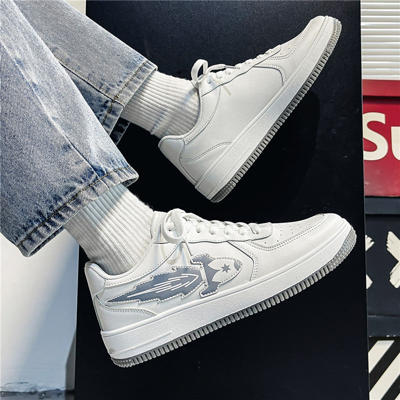 Lässige Sneakers mit kreativem Raketenelement