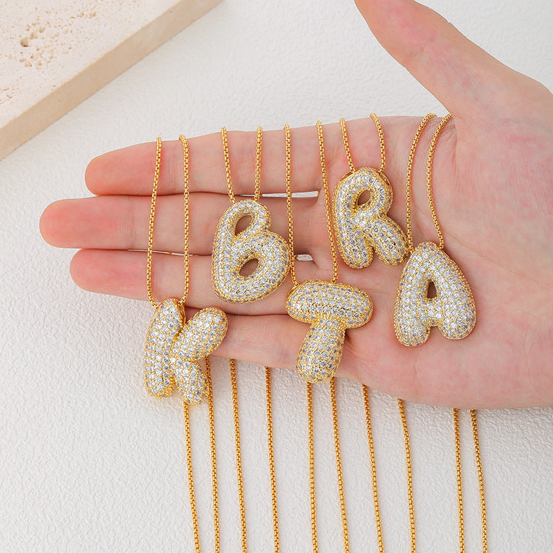 Collier à lettres initiales Chubby Bubble de VVS Jewelry™
