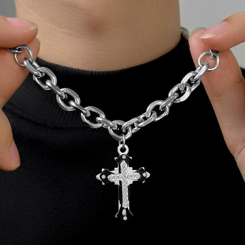 Collier croix en acier inoxydable