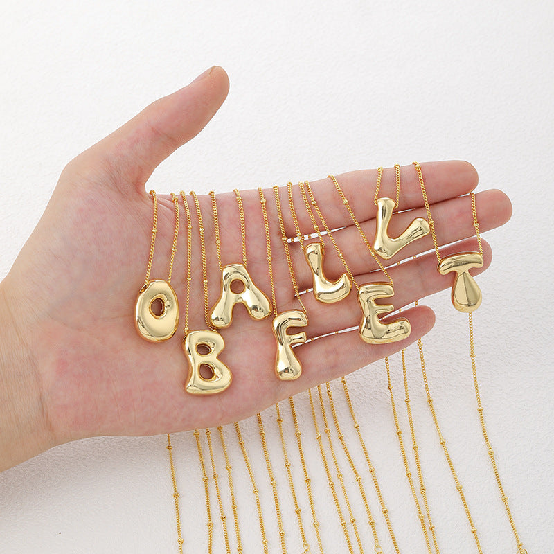 Collier à lettres initiales Chubby Bubble de VVS Jewelry™