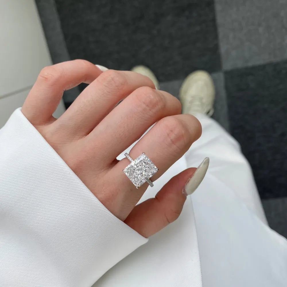 Bague en argent sterling 925 avec saphir blanc écrasé