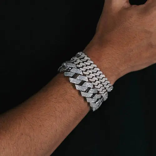 Kubanisches Moissanit-Armband aus 14 Karat Gold (Facebook-Angebot)