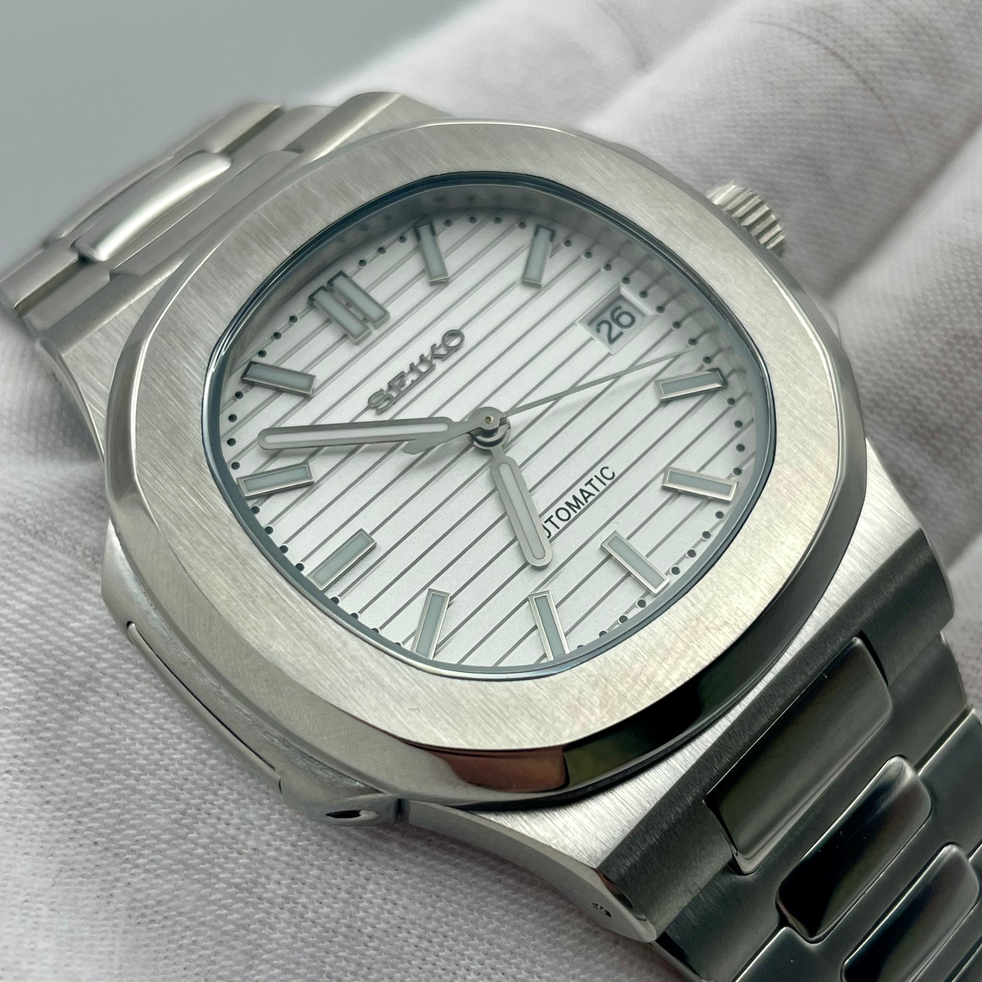 Seiko Mod Nautilus | White