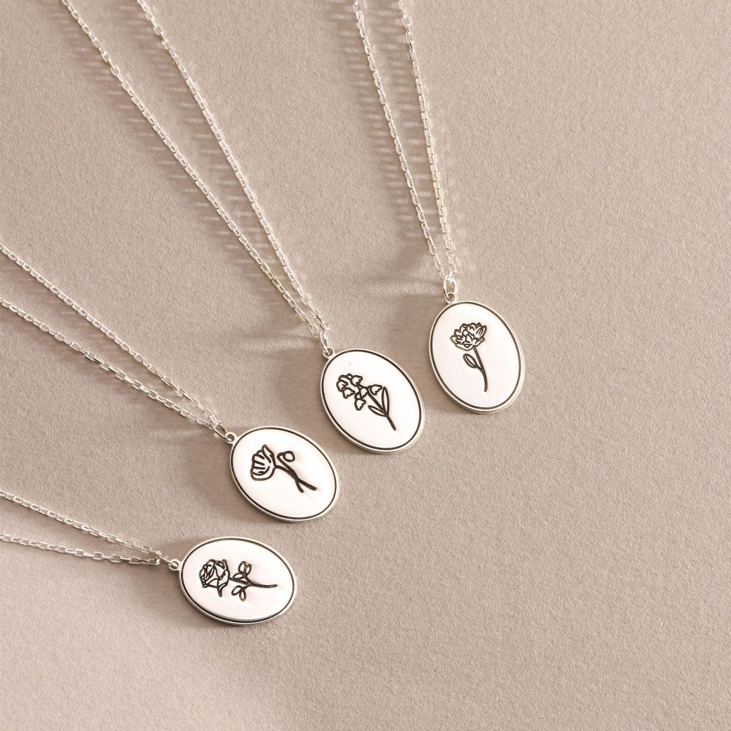 VVS Jewelry Birth Flower Necklace